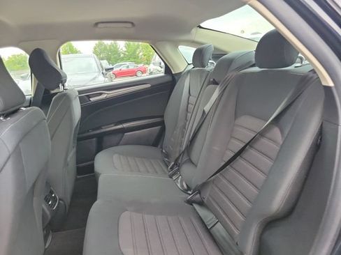 Used 2020 Ford Fusion SE AWD/4WD image 28