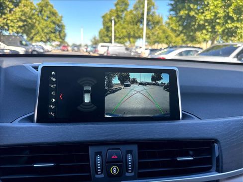 Used 2019 BMW X1 sDrive28i w/ Convenience Package FWD image 17