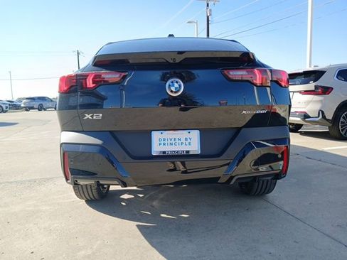 New 2026 BMW X2 xDrive28i w/ Convenience Package image 8