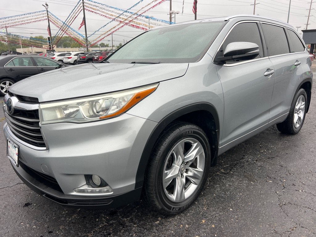 Used 2015 Toyota Highlander Limited Platinum AWD/4WD image 3