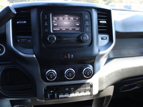 Used 2024 RAM 4500 SLT w/ Quick Order Package 2YG SLT image 28