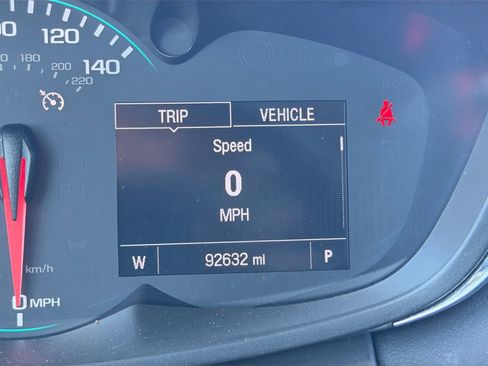Used 2020 Chevrolet Trax LT w/ LT Convenience Package AWD/4WD image 21