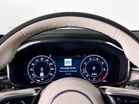 Certified 2025 Jaguar F-PACE R-Dynamic S AWD/4WD image 10