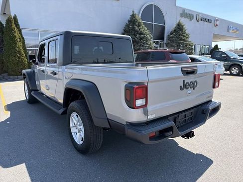 Used 2020 Jeep Gladiator Sport w/ Quick Order Package 24S AWD/4WD image 8