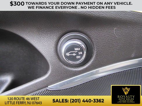 Used 2019 Buick Enclave Essence w/ LPO, Sport Appearance Package image 25