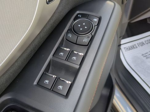 New 2025 Ford Expedition Active image 52