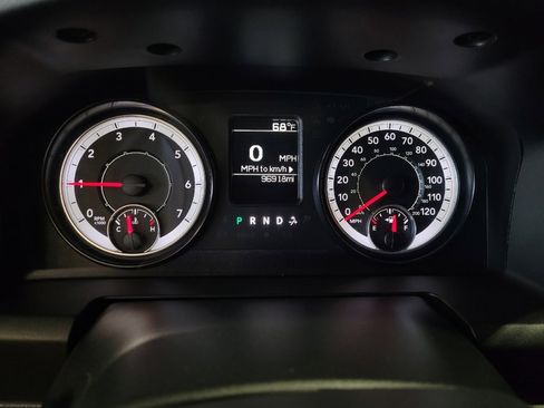 Used 2016 RAM 1500 Express image 23