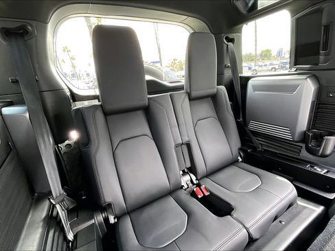 Certified 2025 Land Rover Defender 110 S AWD/4WD image 27
