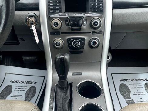 Used 2013 Ford Edge SE image 15