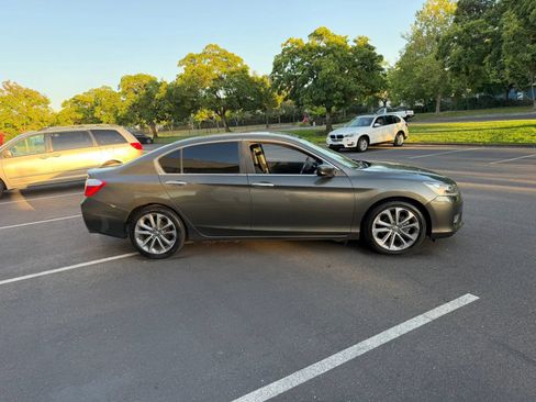 Used 2014 Honda Accord Sport image 4