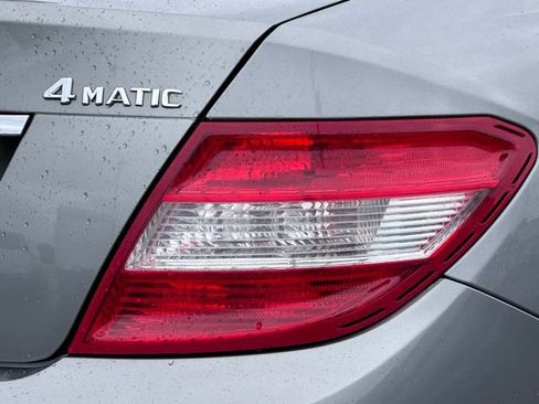 Used 2011 Mercedes-Benz C 300 4MATIC Sedan image 12