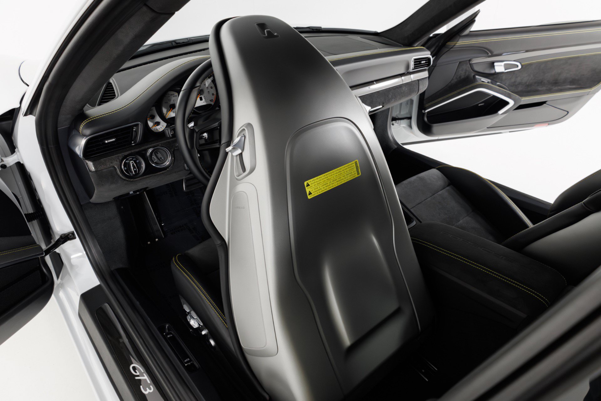 Used 2018 Porsche 911 GT3 RWD image 49