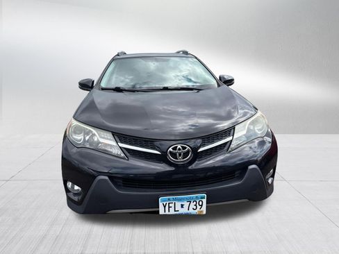 Used 2013 Toyota RAV4 XLE AWD/4WD image 2
