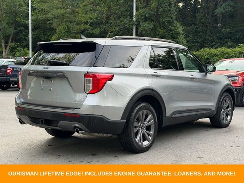 Used 2022 Ford Explorer XLT w/ Equipment Group 202A AWD/4WD image 8