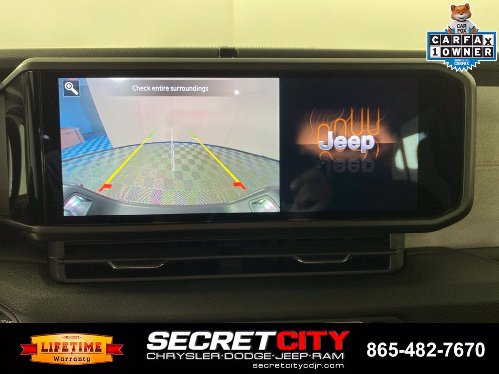 Used 2025 Jeep Gladiator Sport AWD/4WD image 22