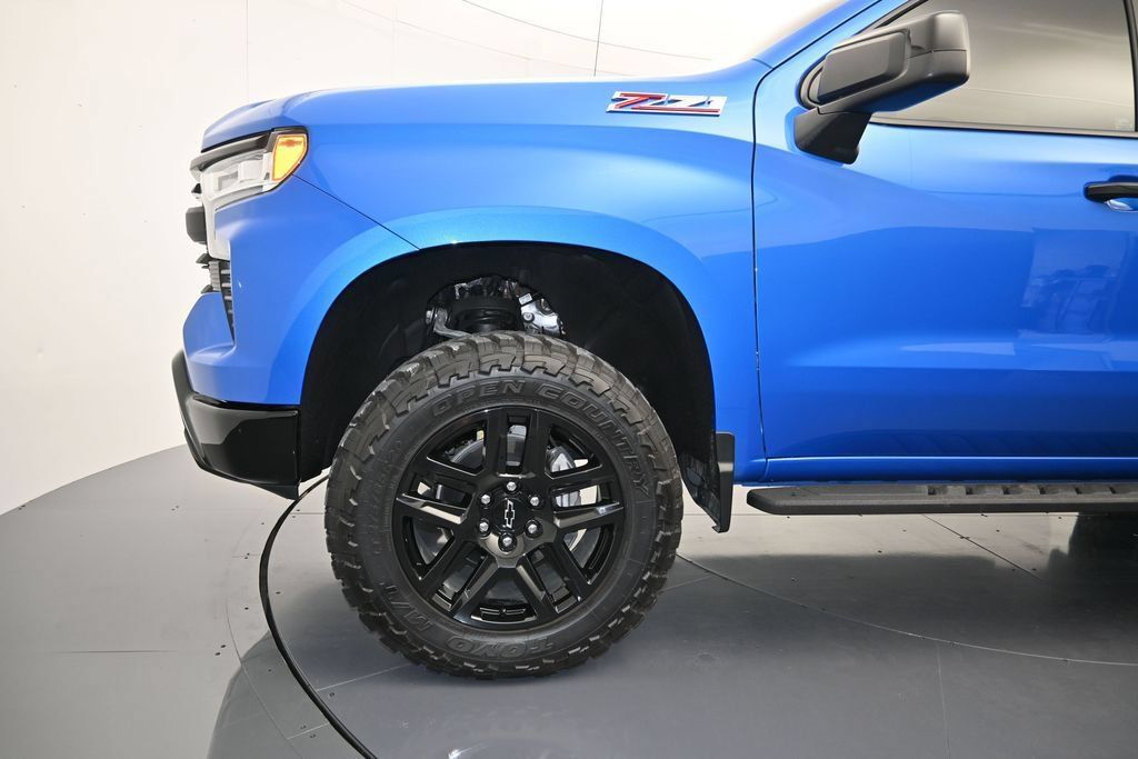 Certified 2026 Chevrolet Silverado 1500 LT Trail Boss w/ Convenience Package II AWD/4WD image 9