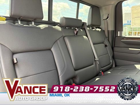 Used 2025 Chevrolet Silverado 2500 LT w/ Leather Package image 21