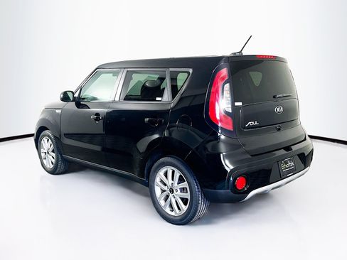 Used 2017 Kia Soul + FWD image 5