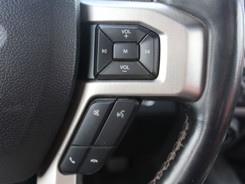 Used 2019 Ford F150 Platinum w/ Equipment Group 701A Luxury AWD/4WD image 11