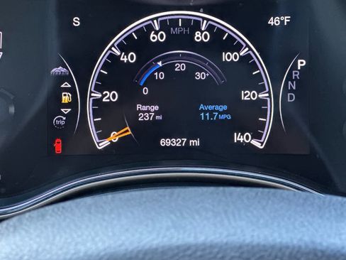 Used 2017 Jeep Grand Cherokee Overland image 30