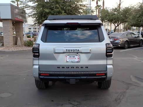 Certified 2025 Toyota 4Runner TRD Sport AWD/4WD image 5