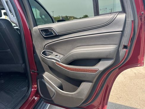 Used 2018 GMC Yukon SLT w/ HD Trailering Package AWD/4WD image 36
