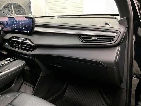 Used 2025 Buick Enclave Sport Touring w/ LPO, Floor Liner Package image 17