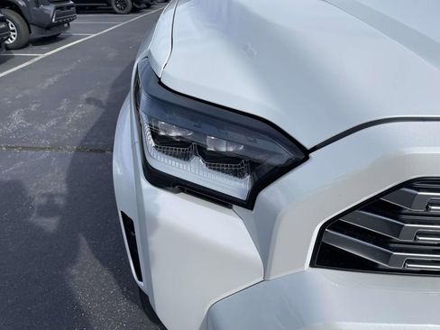 New 2026 Toyota 4Runner Limited image 18