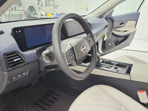 New 2026 Nissan Sentra SL w/ Floor Mat Package image 18