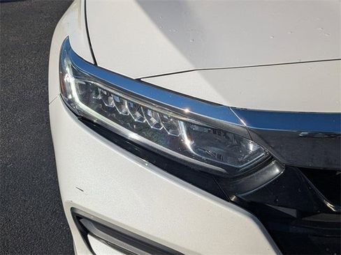 Used 2019 Honda Accord LX image 10