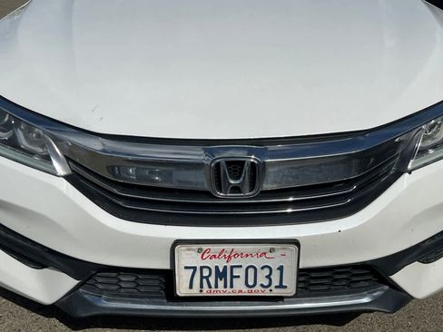 Used 2016 Honda Accord Sport image 9