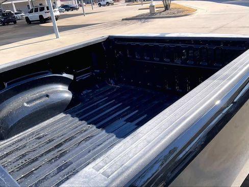 New 2026 RAM 1500 Express AWD/4WD image 16
