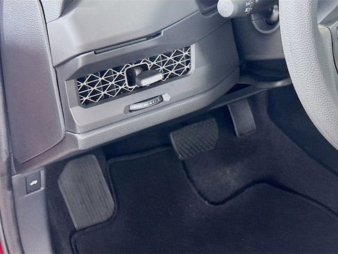 Certified 2025 Honda Accord SE image 10