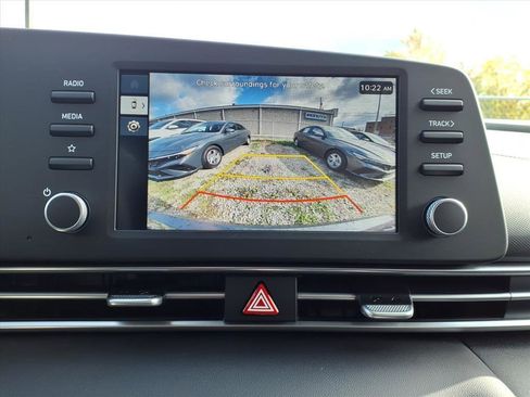 New 2026 Hyundai Elantra SE image 9