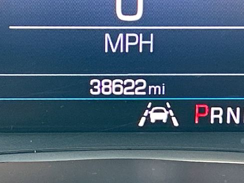 Used 2020 Chevrolet Equinox LT AWD/4WD image 25