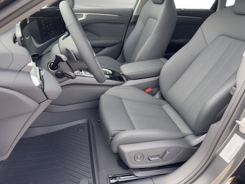 New 2026 Audi A6 Premium Plus AWD/4WD image 5