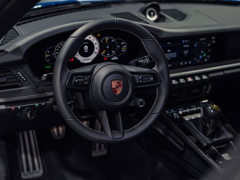 Used 2026 Porsche 911 GT3 RWD image 22