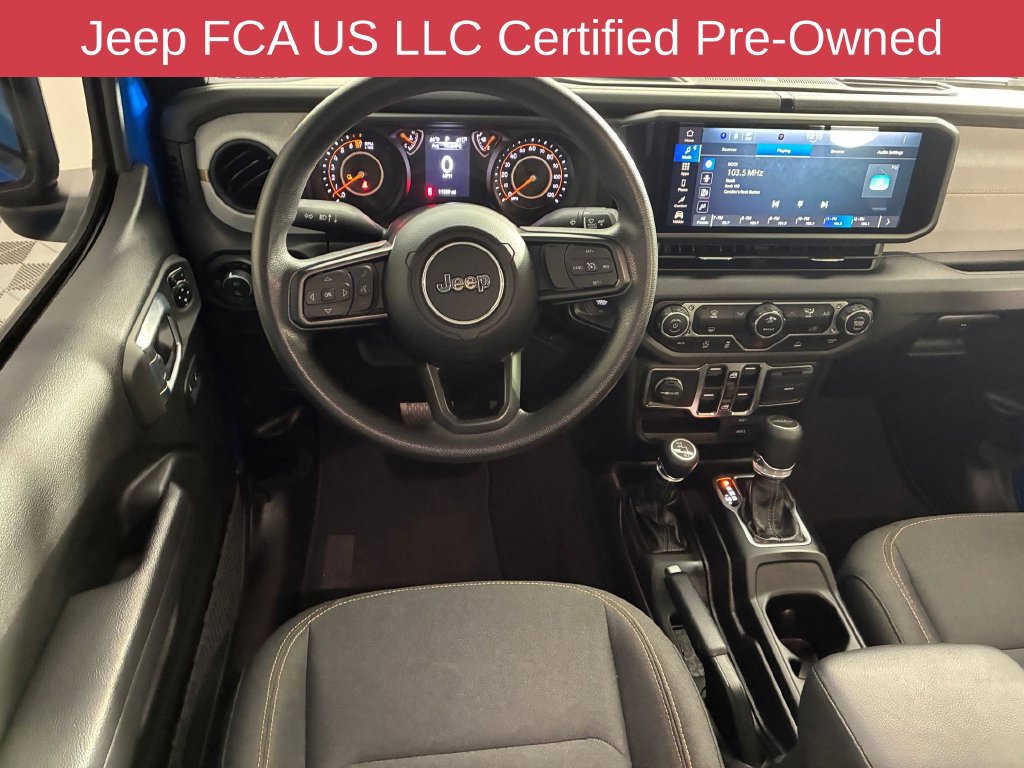 Used 2025 Jeep Gladiator Sport AWD/4WD image 28
