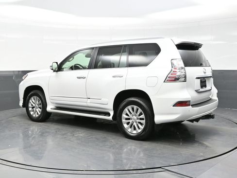 Used 2016 Lexus GX 460 w/ Premium Package AWD/4WD image 4