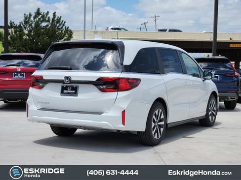 New 2026 Honda Odyssey EX-L image 4
