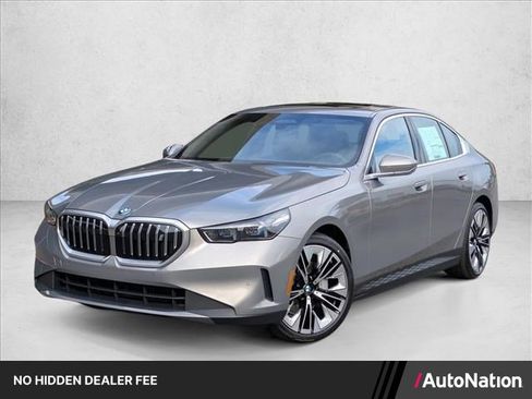 Used 2026 BMW i5 eDrive40 AWD/4WD image 1