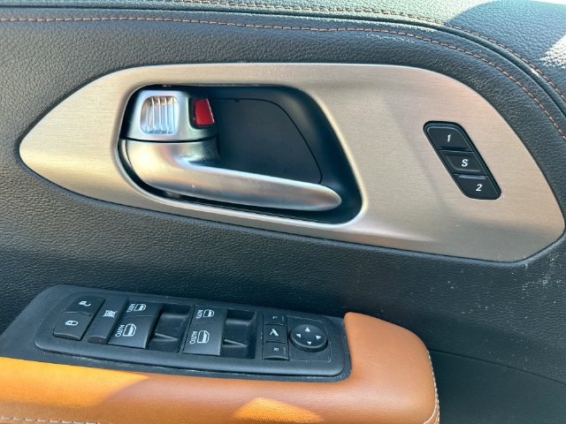 Used 2024 Chrysler Pacifica Pinnacle AWD/4WD image 53