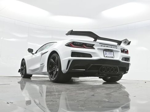 New 2025 Chevrolet Corvette Z06 w/ Z07 Performance Package RWD image 54