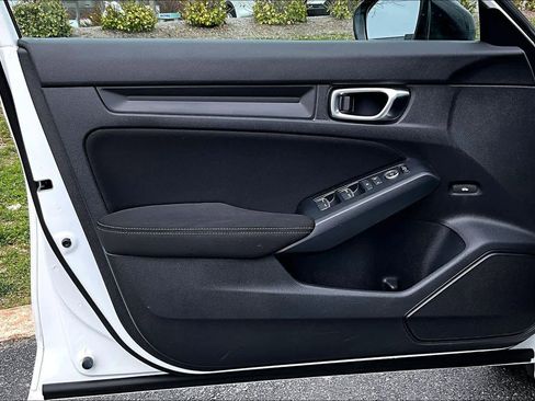 Used 2025 Honda Civic Sport image 21