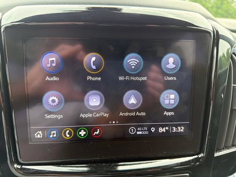Used 2023 Chevrolet Traverse LT FWD image 19
