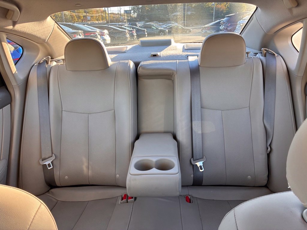 Used 2013 Nissan Sentra SL w/ Leather Pkg FWD image 15