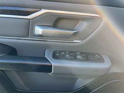Used 2022 RAM 1500 Big Horn image 9