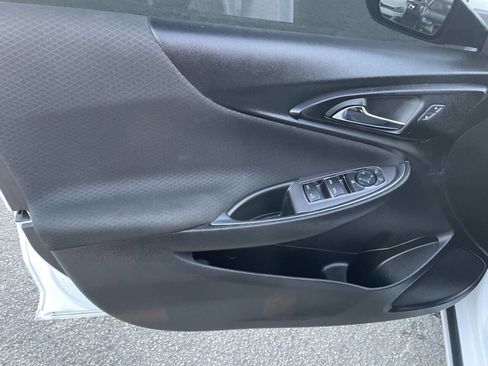 Used 2022 Chevrolet Malibu LT image 21