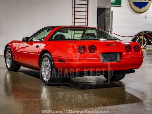Used 1994 Chevrolet Corvette Coupe image 7
