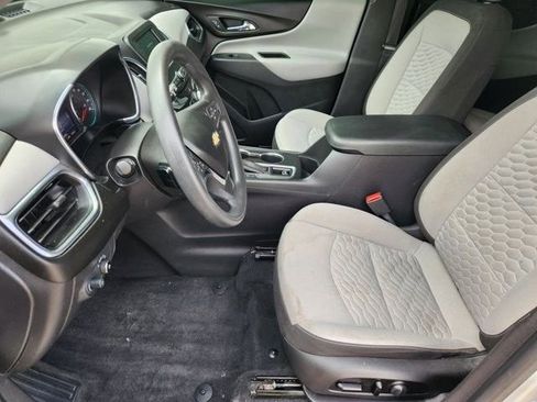 Used 2021 Chevrolet Equinox LT image 12